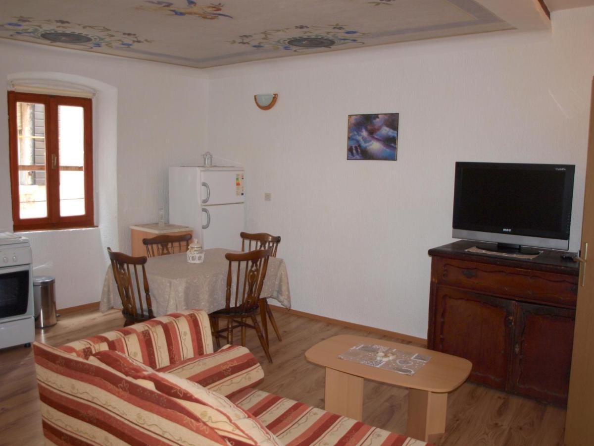 Apartment 52 로비니 외부 사진